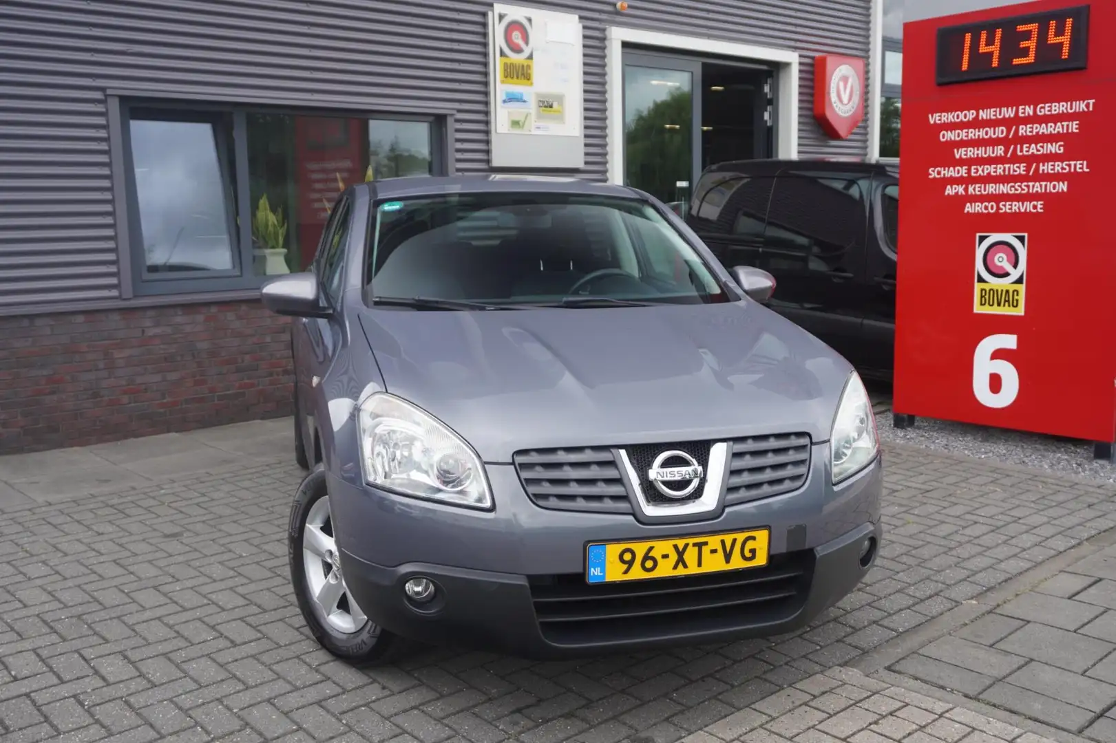 Nissan Qashqai 1.6 Acenta Airco / Elek. ramen / Airco Blauw - 1