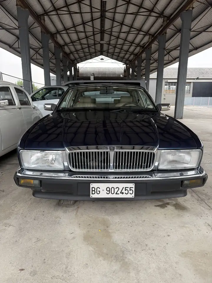 Jaguar Sovereign