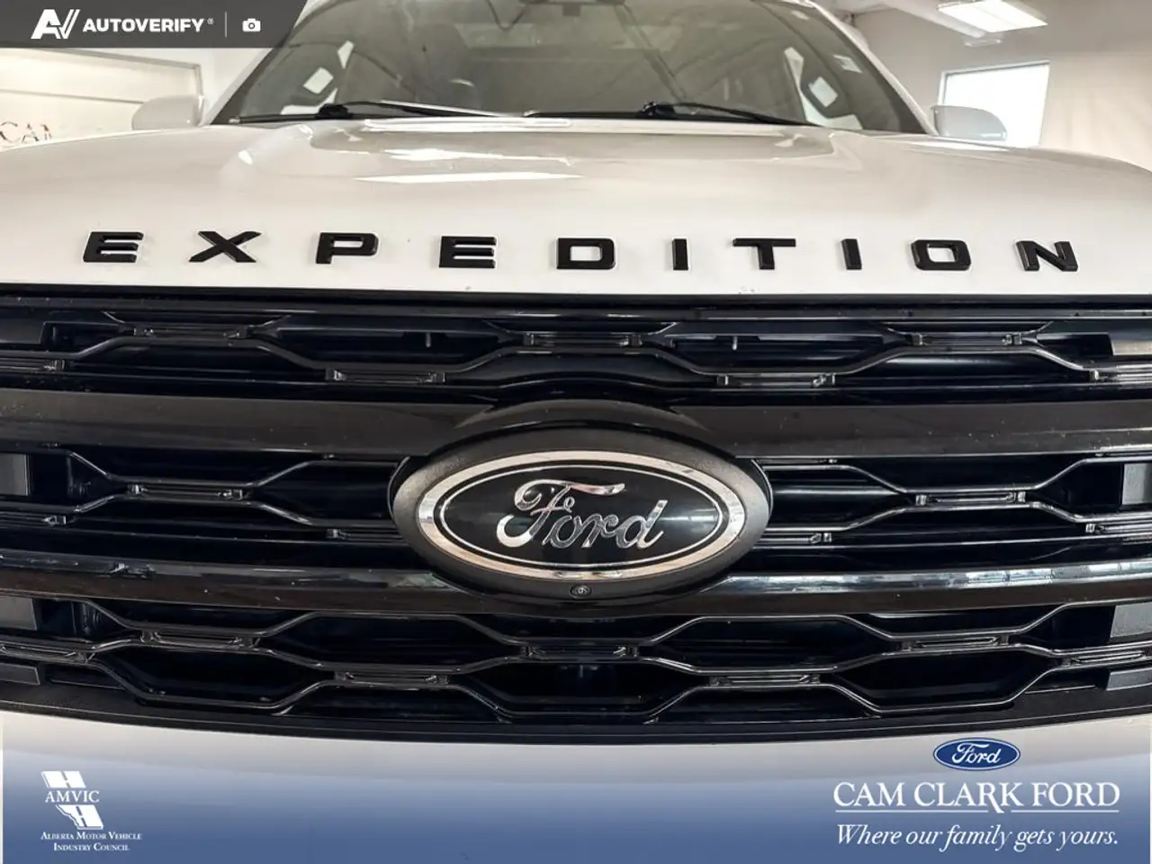 Ford Expedition снимка Ford Expedition