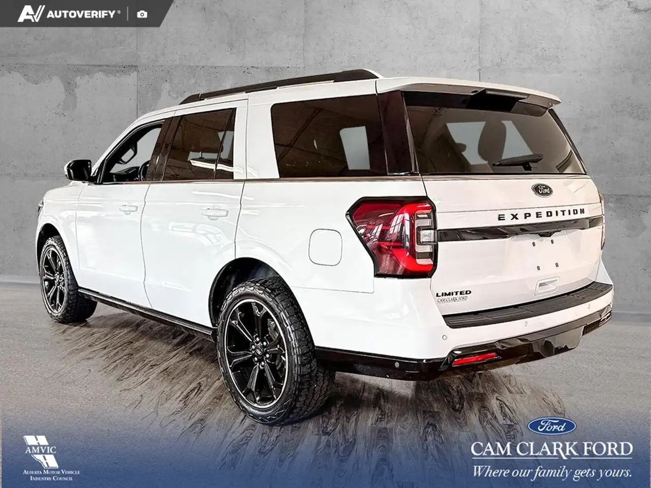 Ford Expedition снимка Ford Expedition