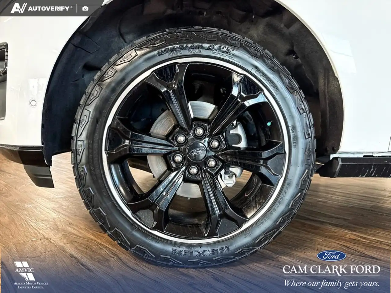 Ford Expedition снимка Ford Expedition