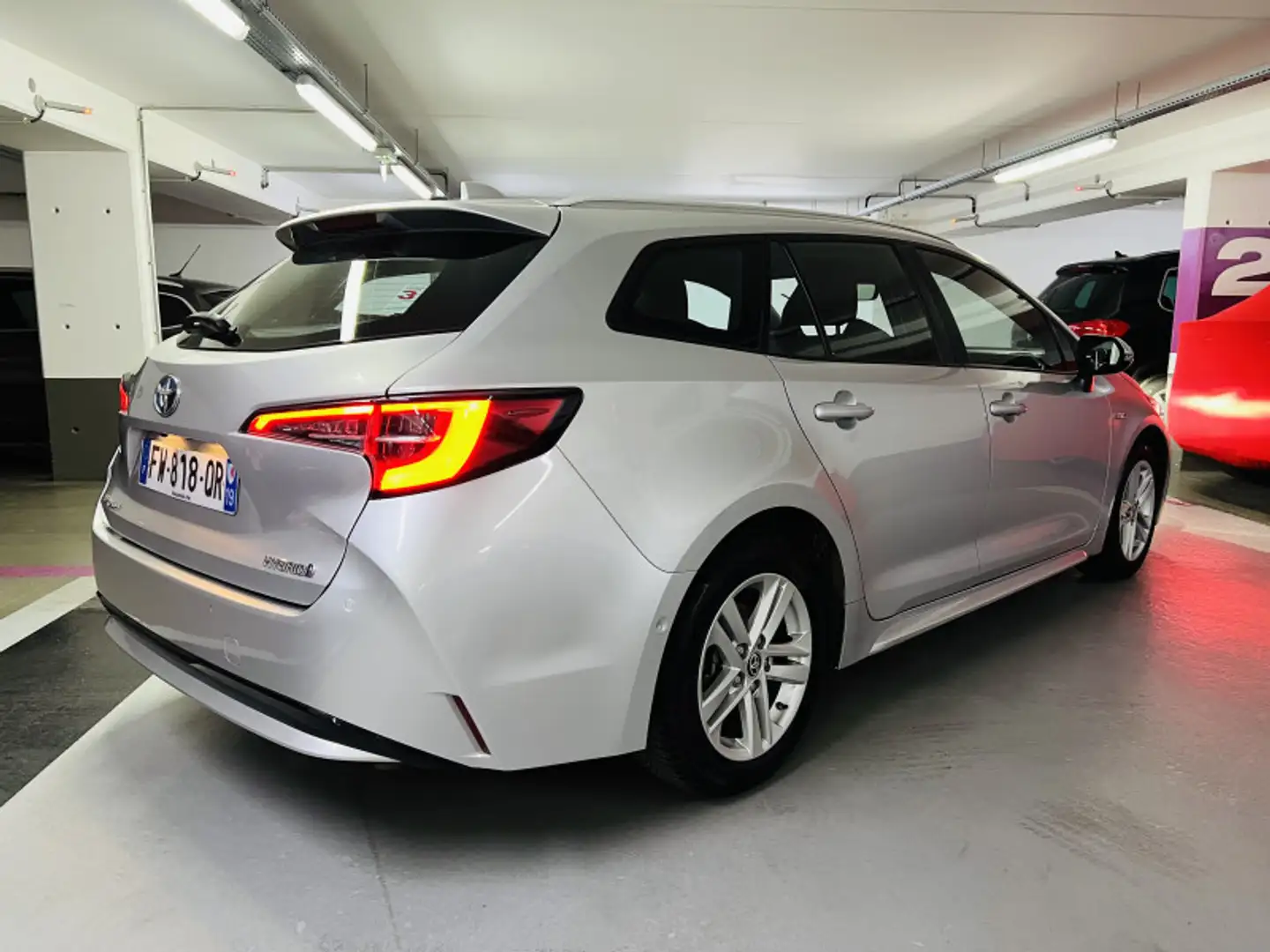 Toyota Corolla 122H DYNAMIC BUSINESS  ***TVA RECUPERABLE***1ère m - 2