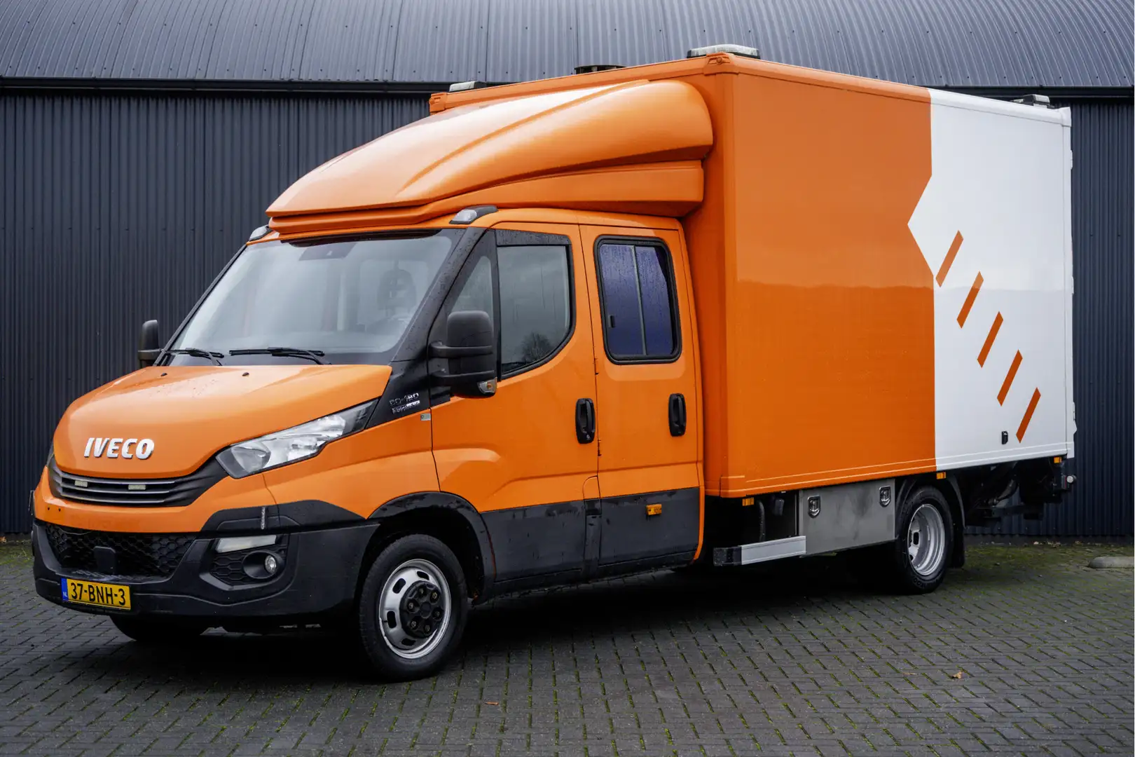 Iveco 50C18 3.0L | Bakwagen met laadklep | Climatic | Cr Orange - 1