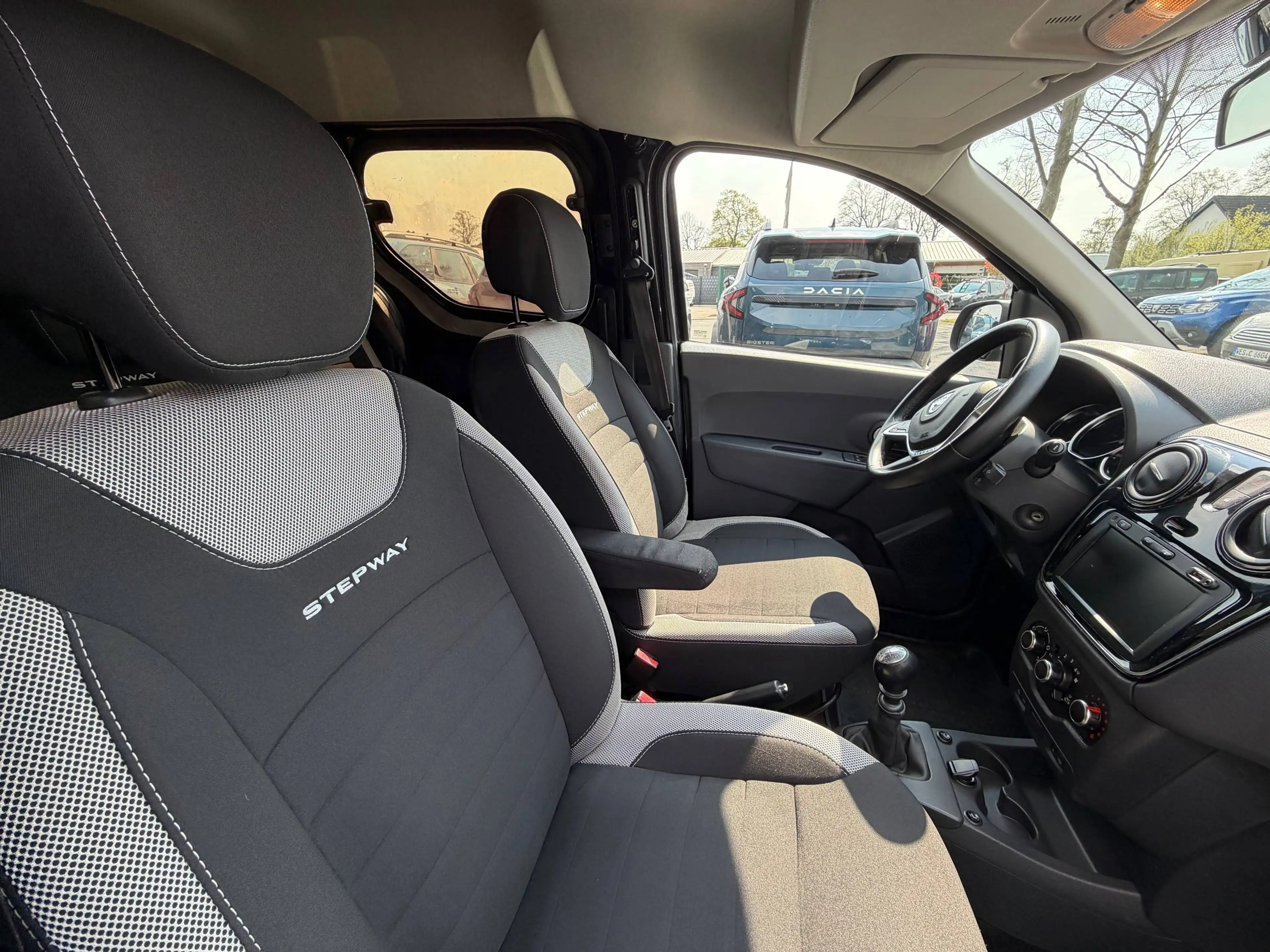 Dacia Dokker Stepway Plus Blue dCi 95 ***SOFORT*** — photo 6