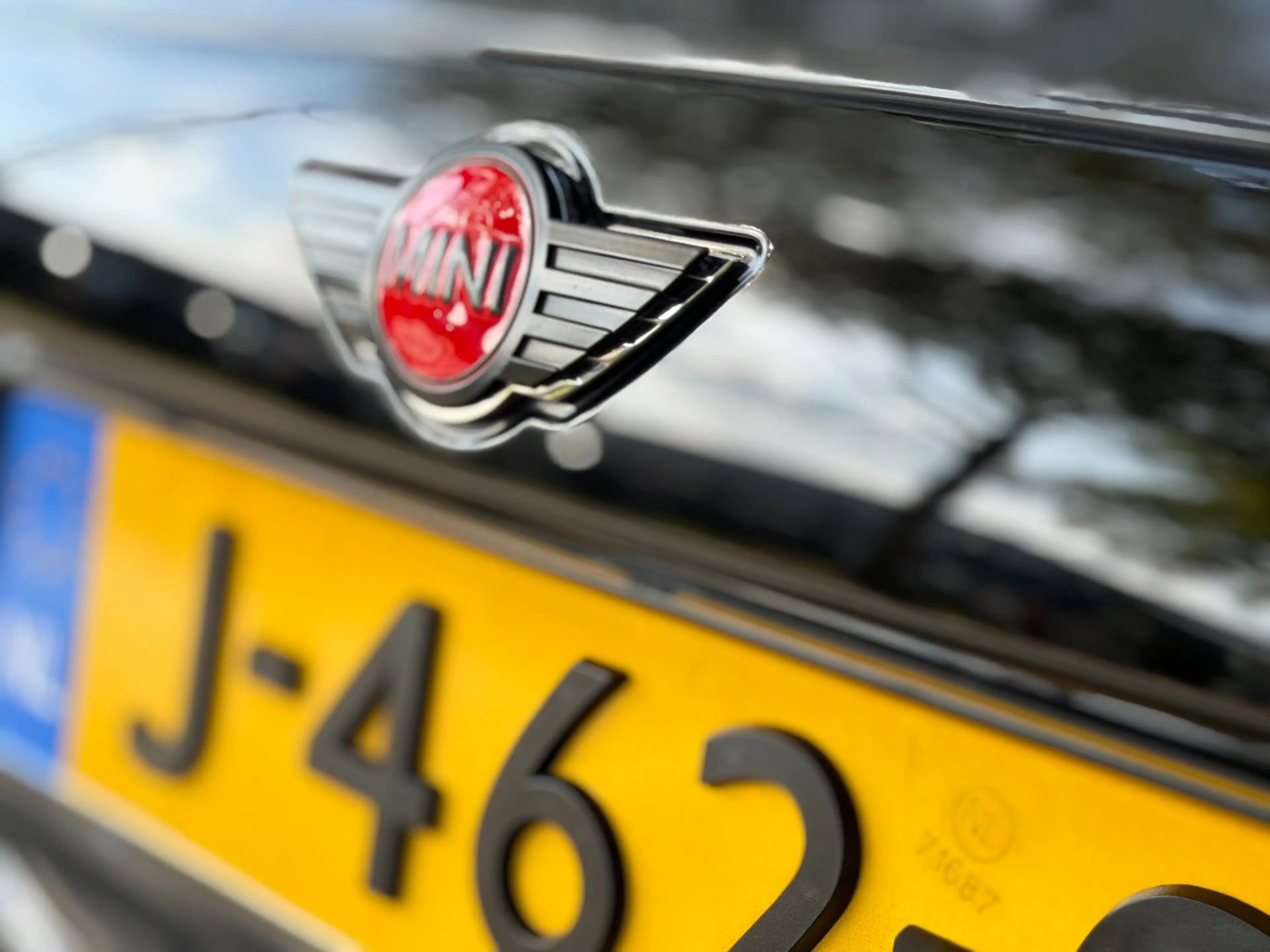 MINI Cooper S Cabrio 2.0 Chili Serious Business JCW|Nieuwstaat — photo 24