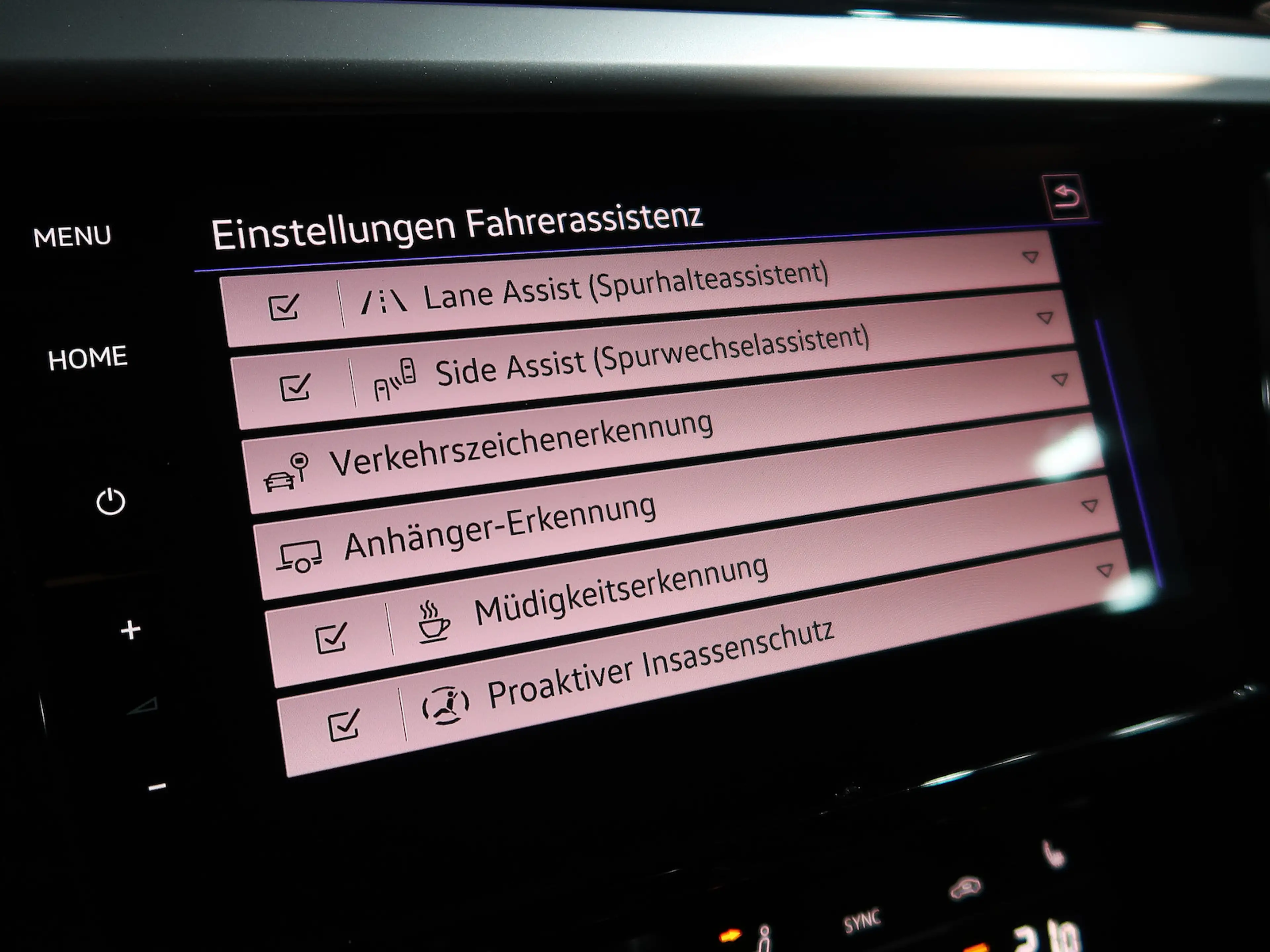 Volkswagen Arteon SB R LINE*BLACK*DCC*STDHZG*HUD*IQ*360* — photo 19