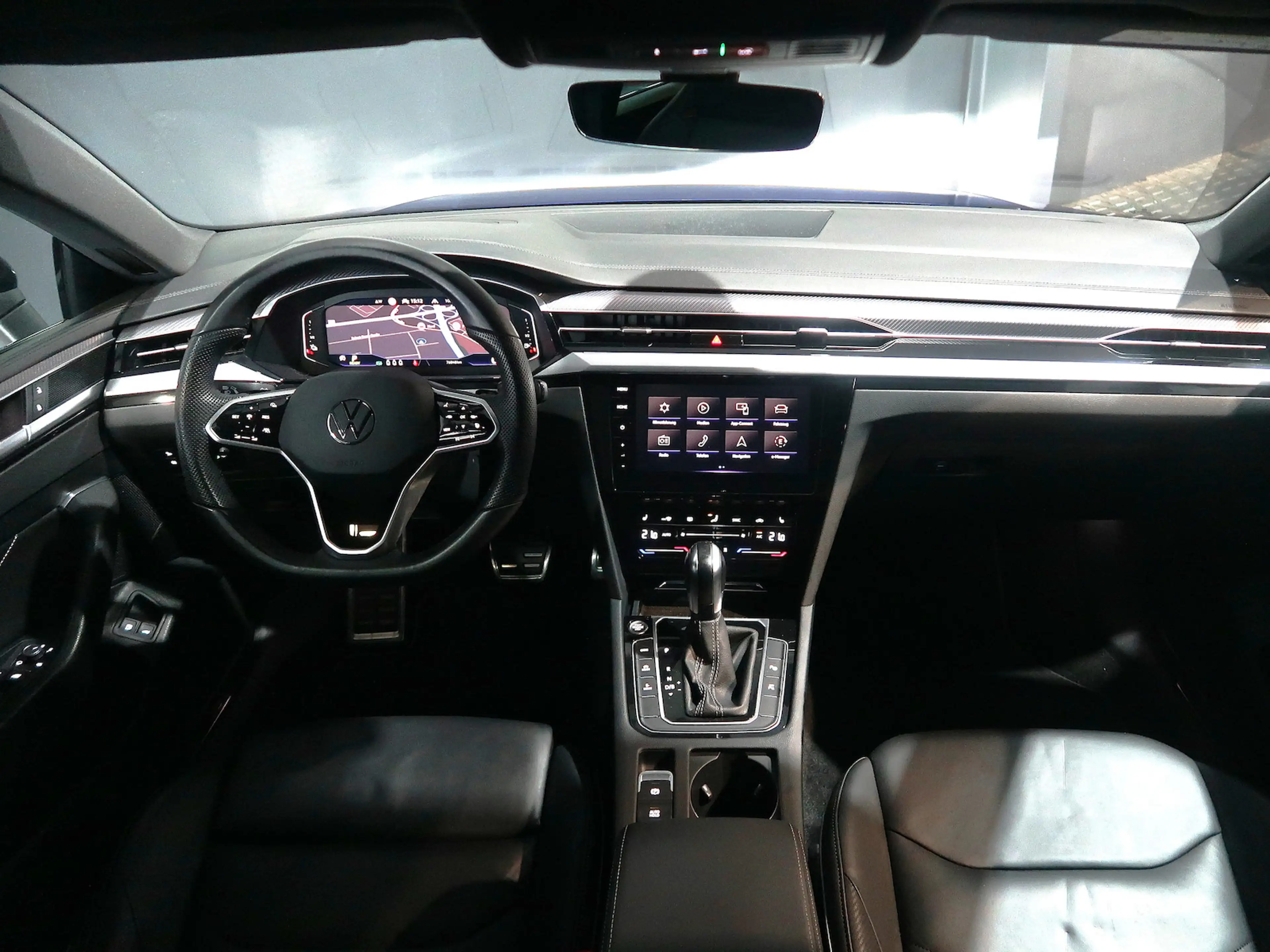 Volkswagen Arteon SB R LINE*BLACK*DCC*STDHZG*HUD*IQ*360* — photo 9