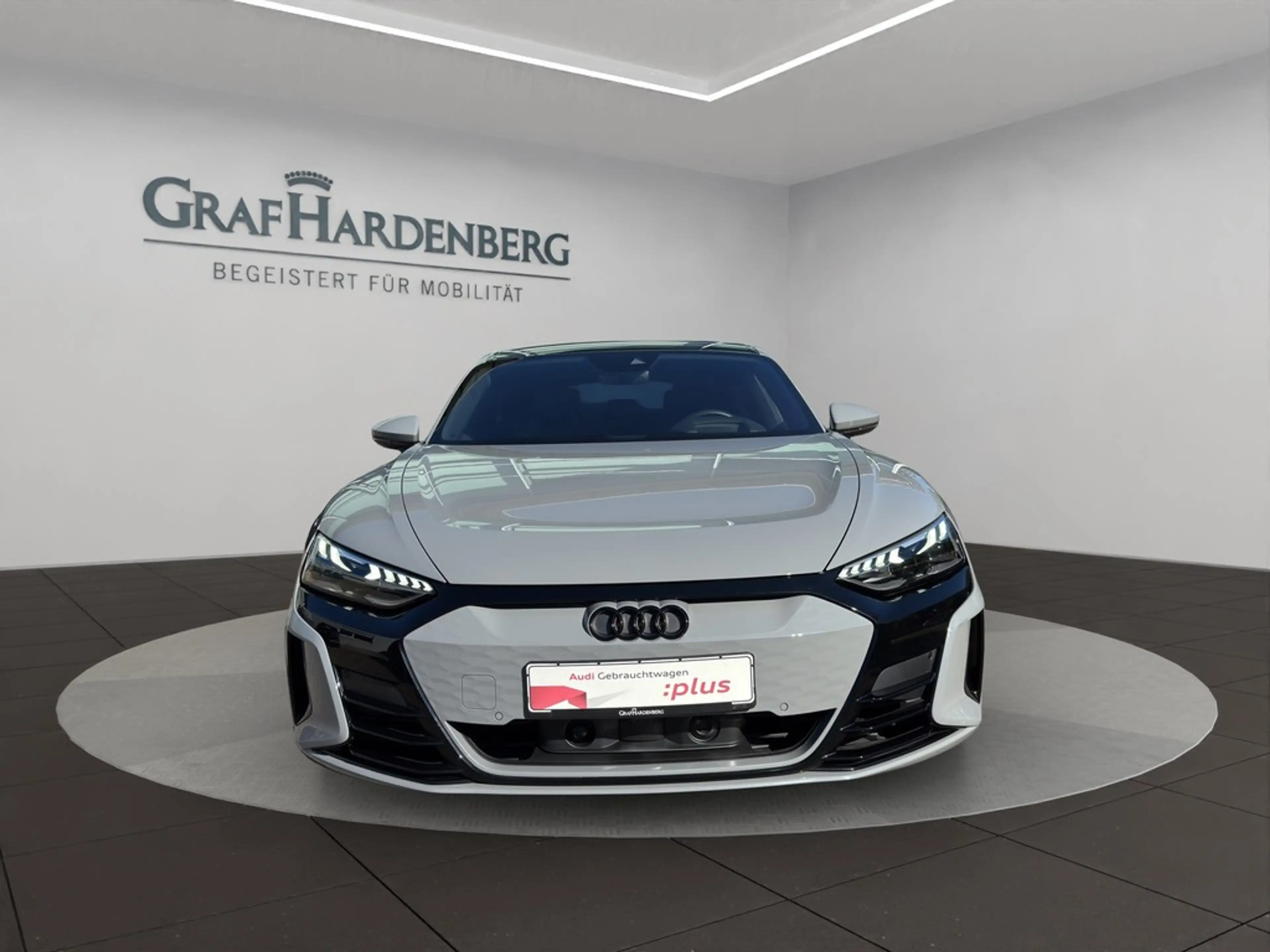 Audi e-tron GT Quattro Luftfederung B&O — photo 9