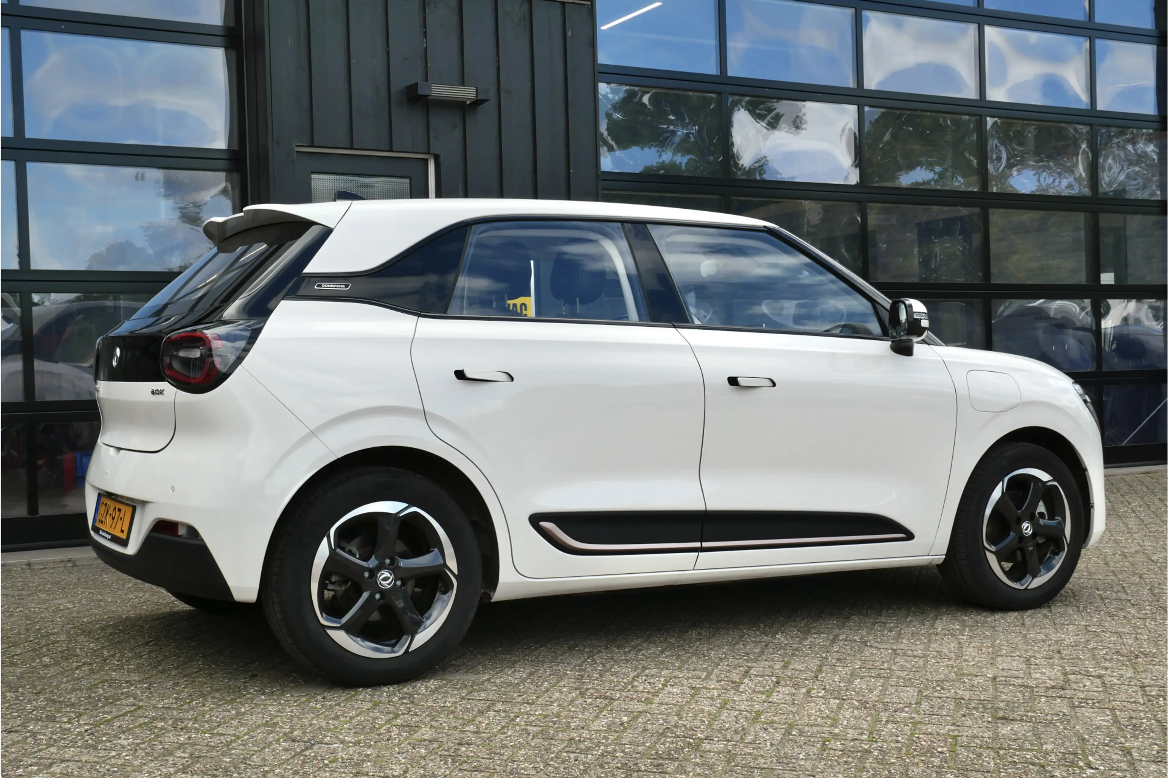Dongfeng Box Launch Edition 42 kWh | 360° | Memory | Leder | Ad — photo 3