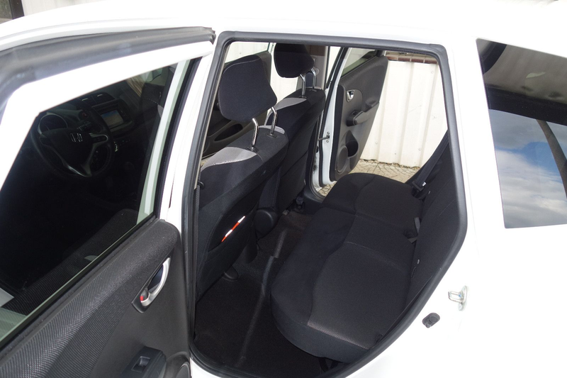 Honda Jazz 1.4 Si/Automatik,Klima,Navi,1-Hand.TÜV.2028 — photo 9