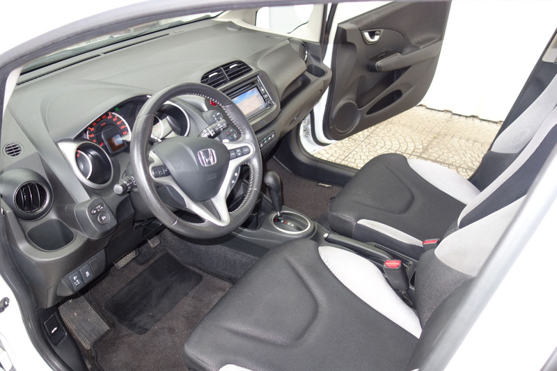 Honda Jazz 1.4 Si/Automatik,Klima,Navi,1-Hand.TÜV.2028 — photo 7