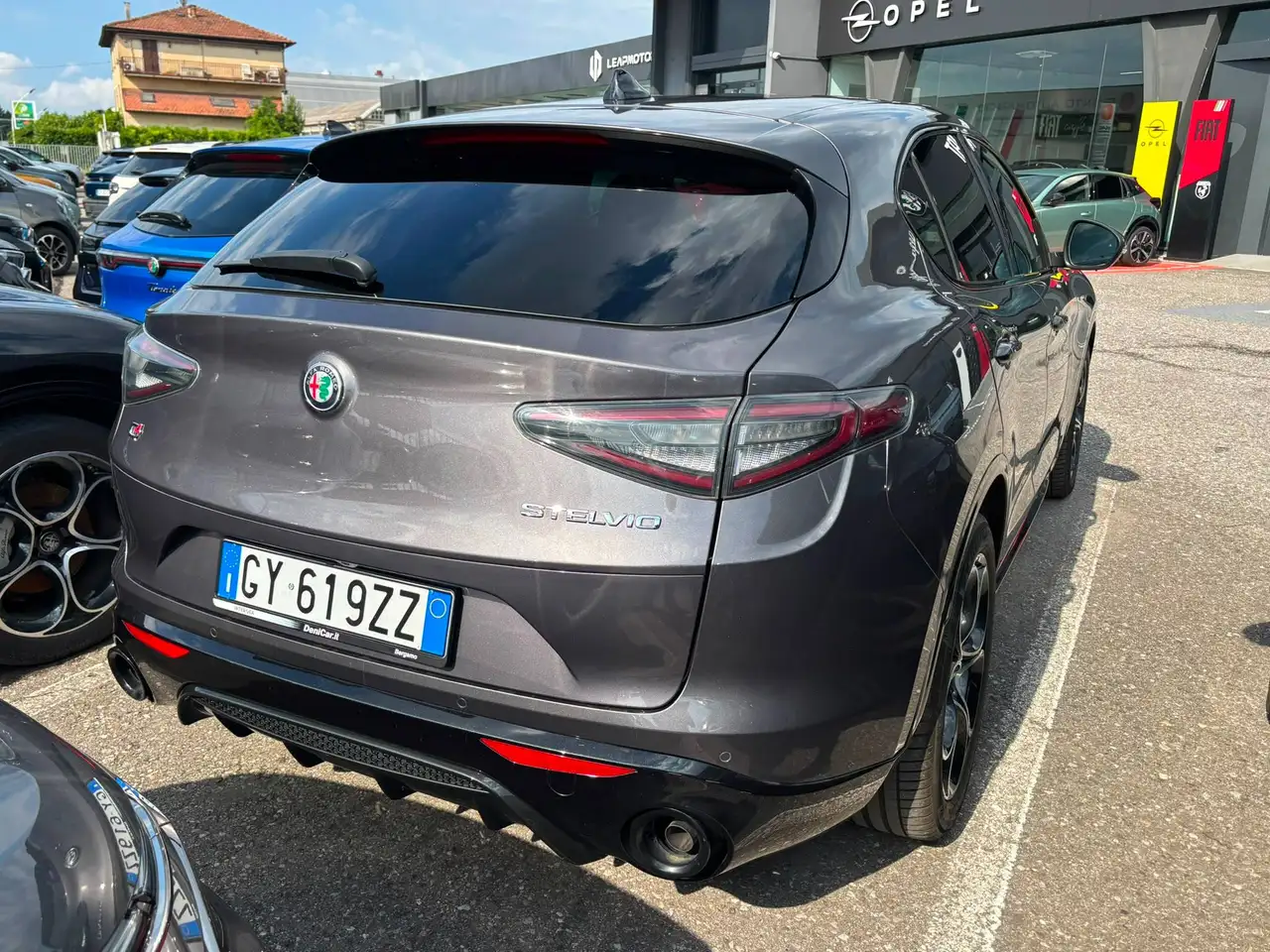 Alfa Romeo Stelvio 2025 — фото 8