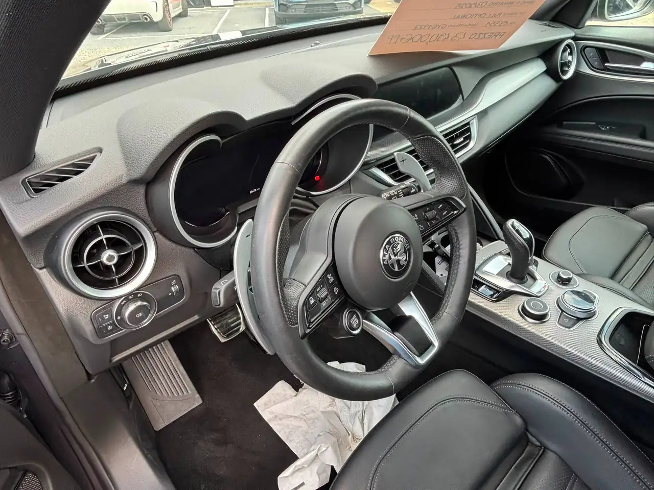 Alfa Romeo Stelvio 2025 — фото 16
