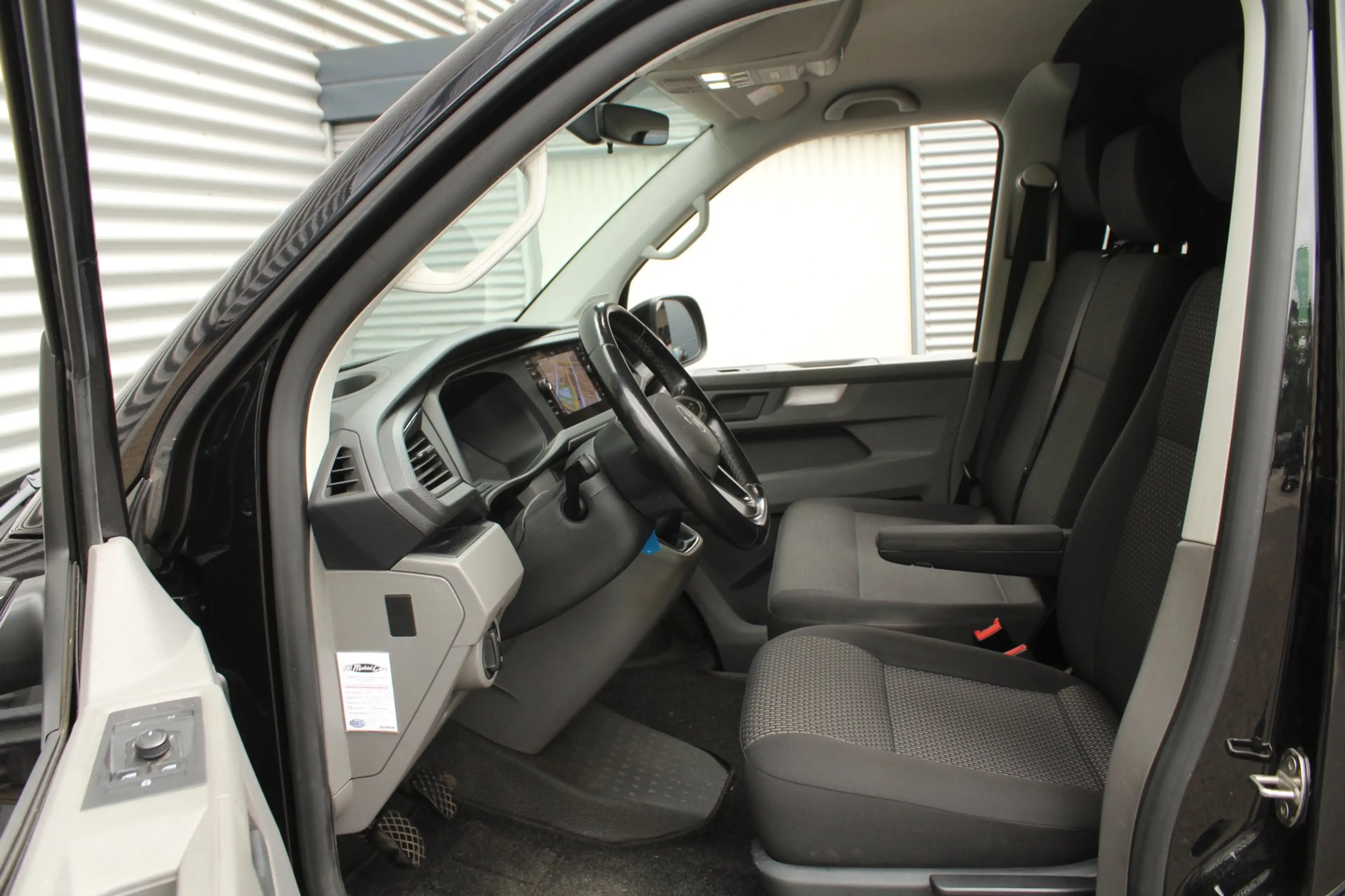 Volkswagen Transporter 2.0 TDI 150pk L2H1 28 Navigatie Trekhaak Imperiaal — photo 11