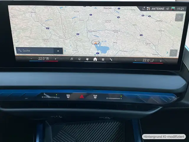 BMW X3 view 8