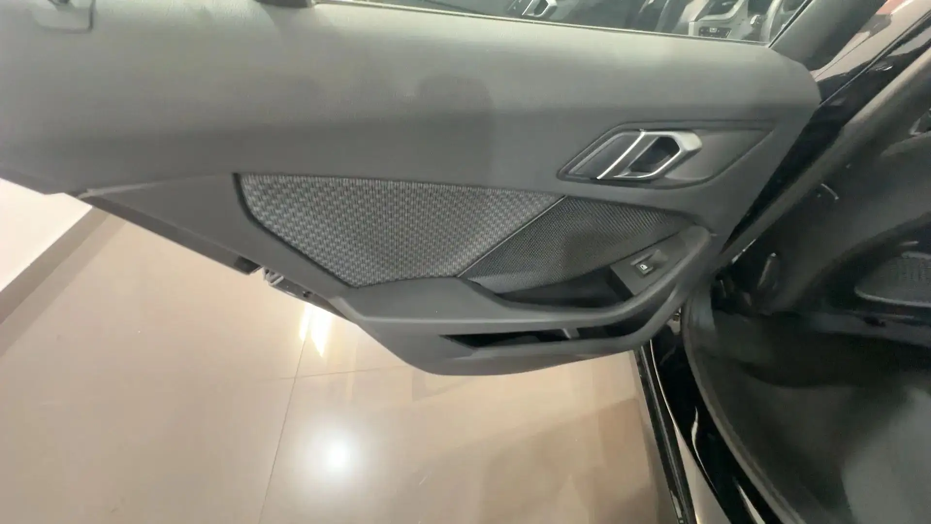 BMW 118 Serie 1 Berlina 118i Business 136cv Nero - 2