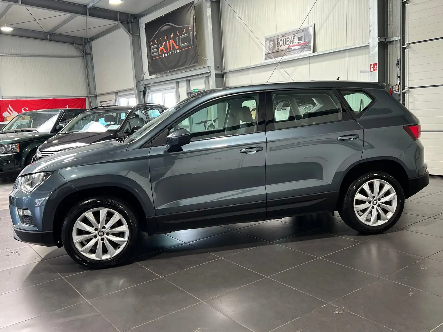 SEAT Ateca 1.6 TDi **Navi*SHZ*PDC*Temp** Grau - 2