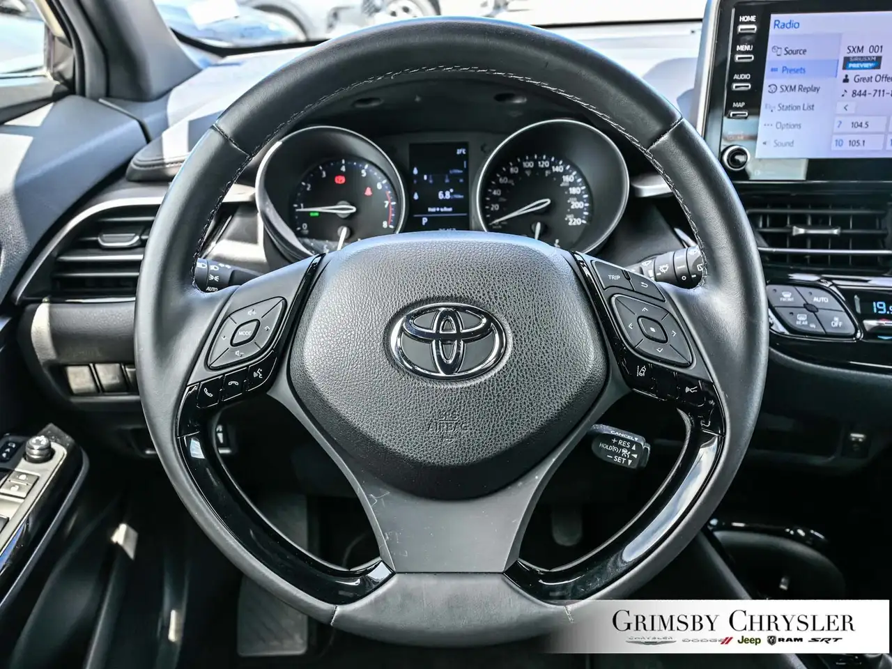 Toyota C-HR снимка Toyota C-HR