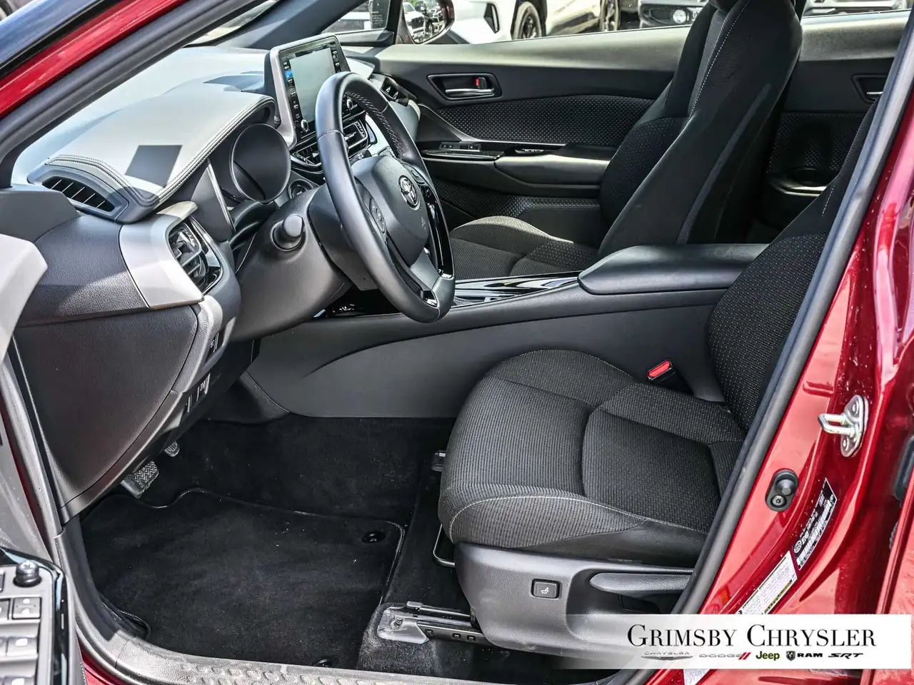 Toyota C-HR снимка Toyota C-HR