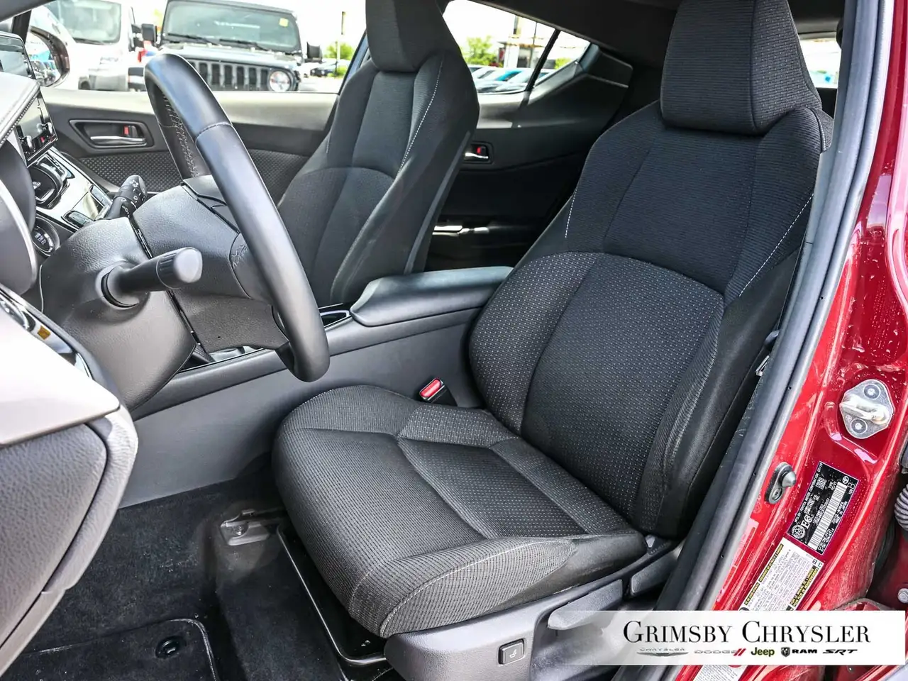 Toyota C-HR снимка Toyota C-HR