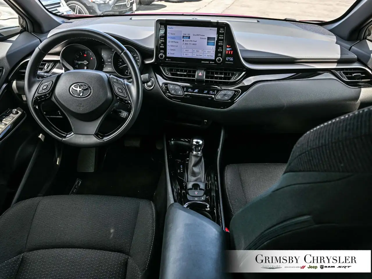 Toyota C-HR снимка Toyota C-HR