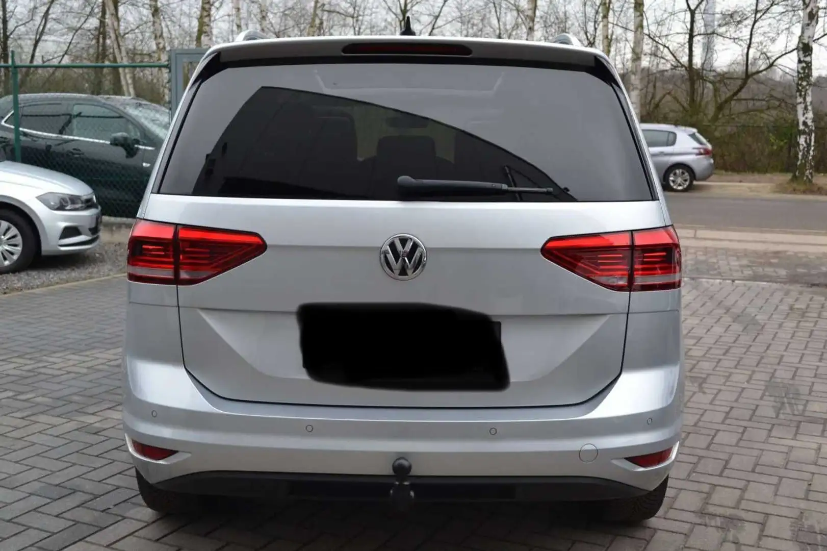Volkswagen Touran 1.5 TSI ACT Highline OPF DSG - 2