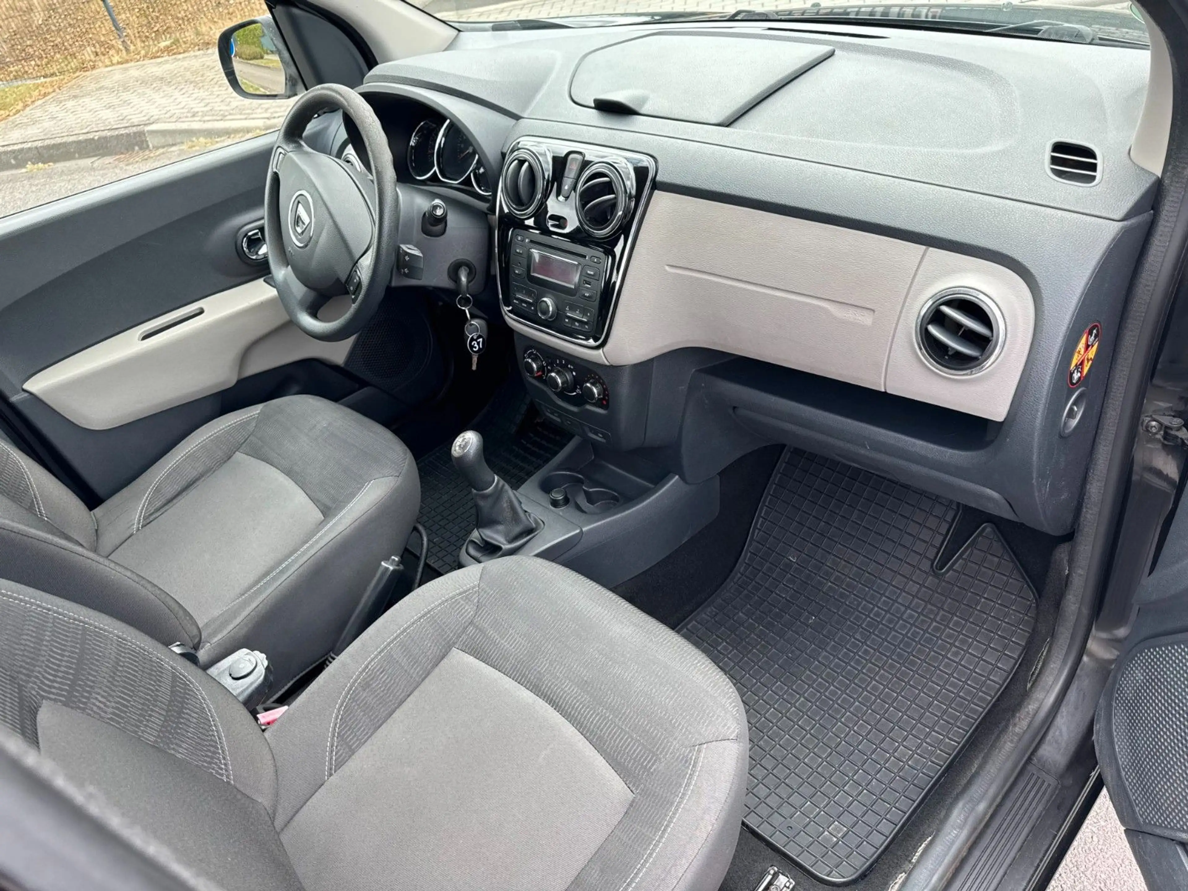 Dacia Lodgy Laureate *7-Sitz*Klima*8-Fach*1-Hand* — photo 10