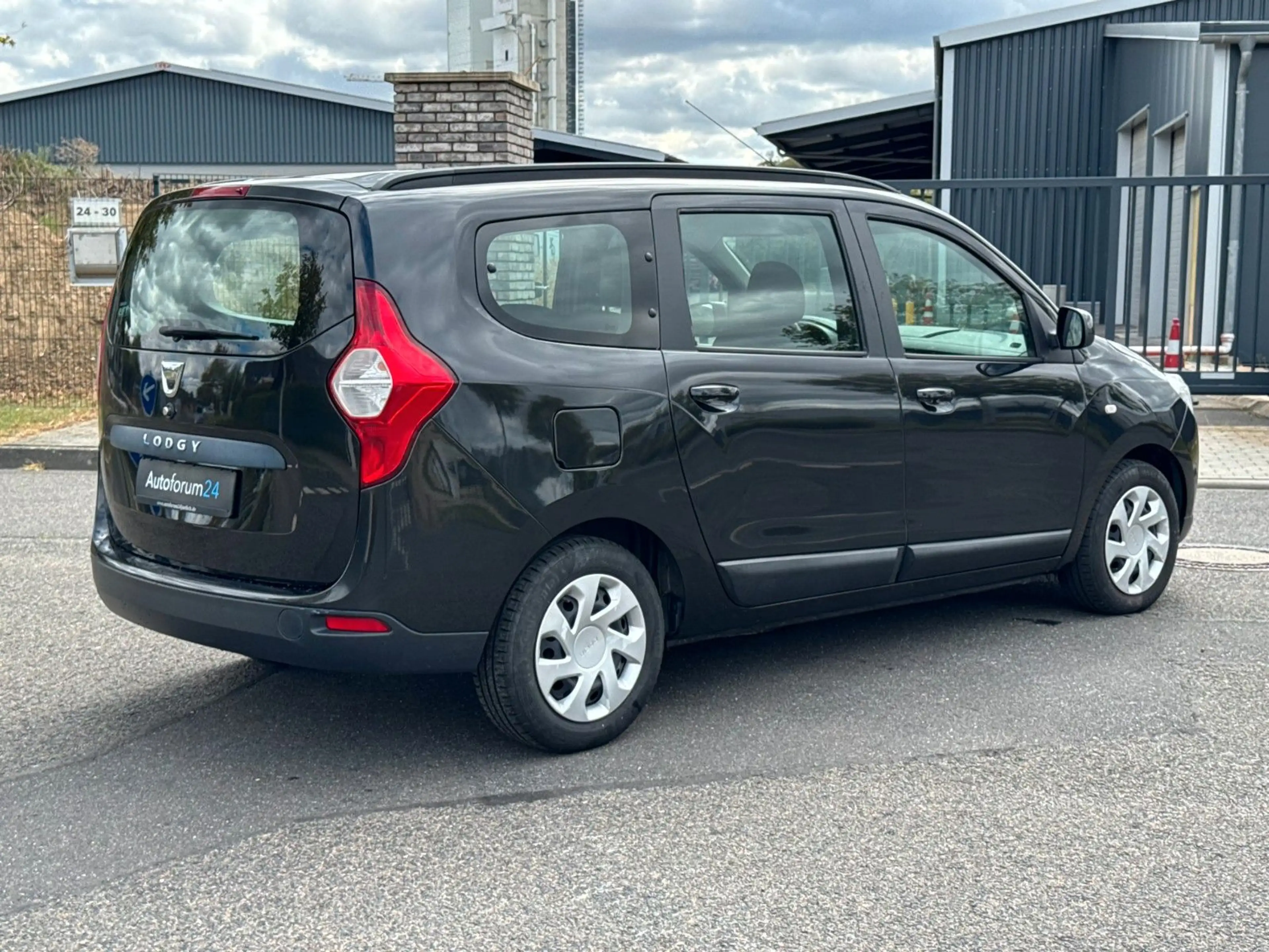 Dacia Lodgy Laureate *7-Sitz*Klima*8-Fach*1-Hand* — photo 5