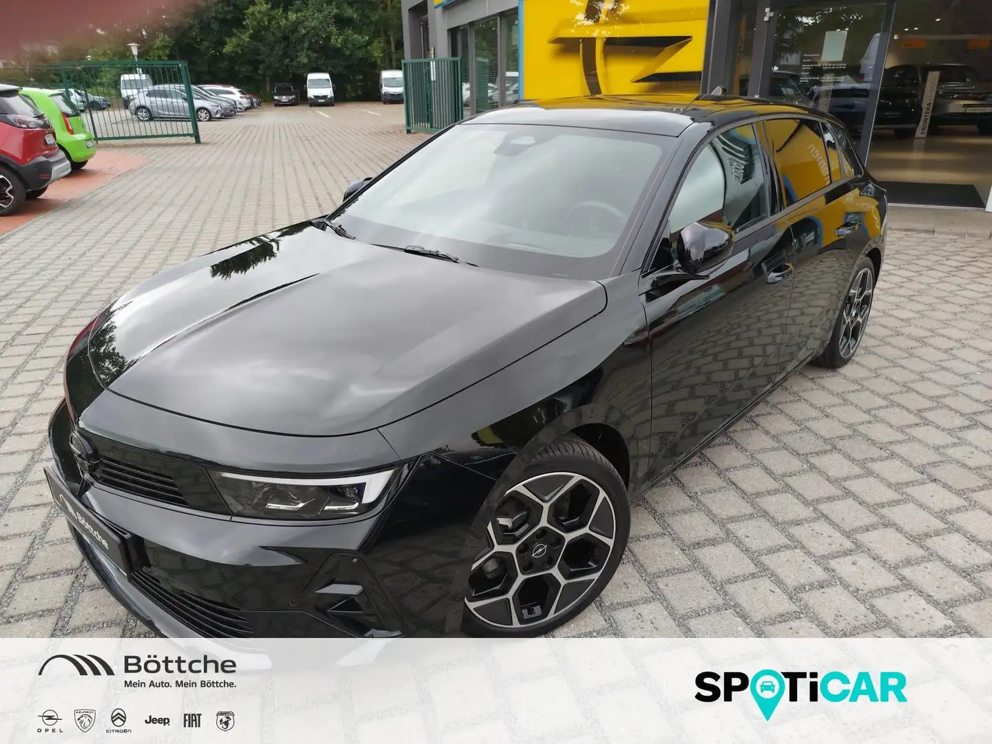 Opel Astra 5trg 1.2 Ultimate AT/AHK/LED/Navi, Soundsystem Schwarz - 1