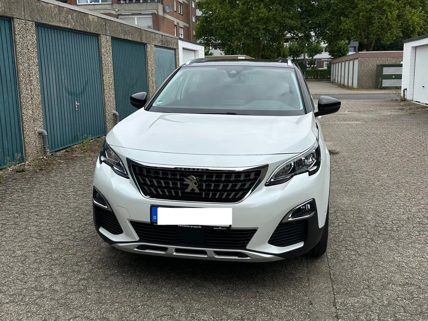 Peugeot 3008 3008 Diesel BlueHDi 120 Stop Weiß - 1