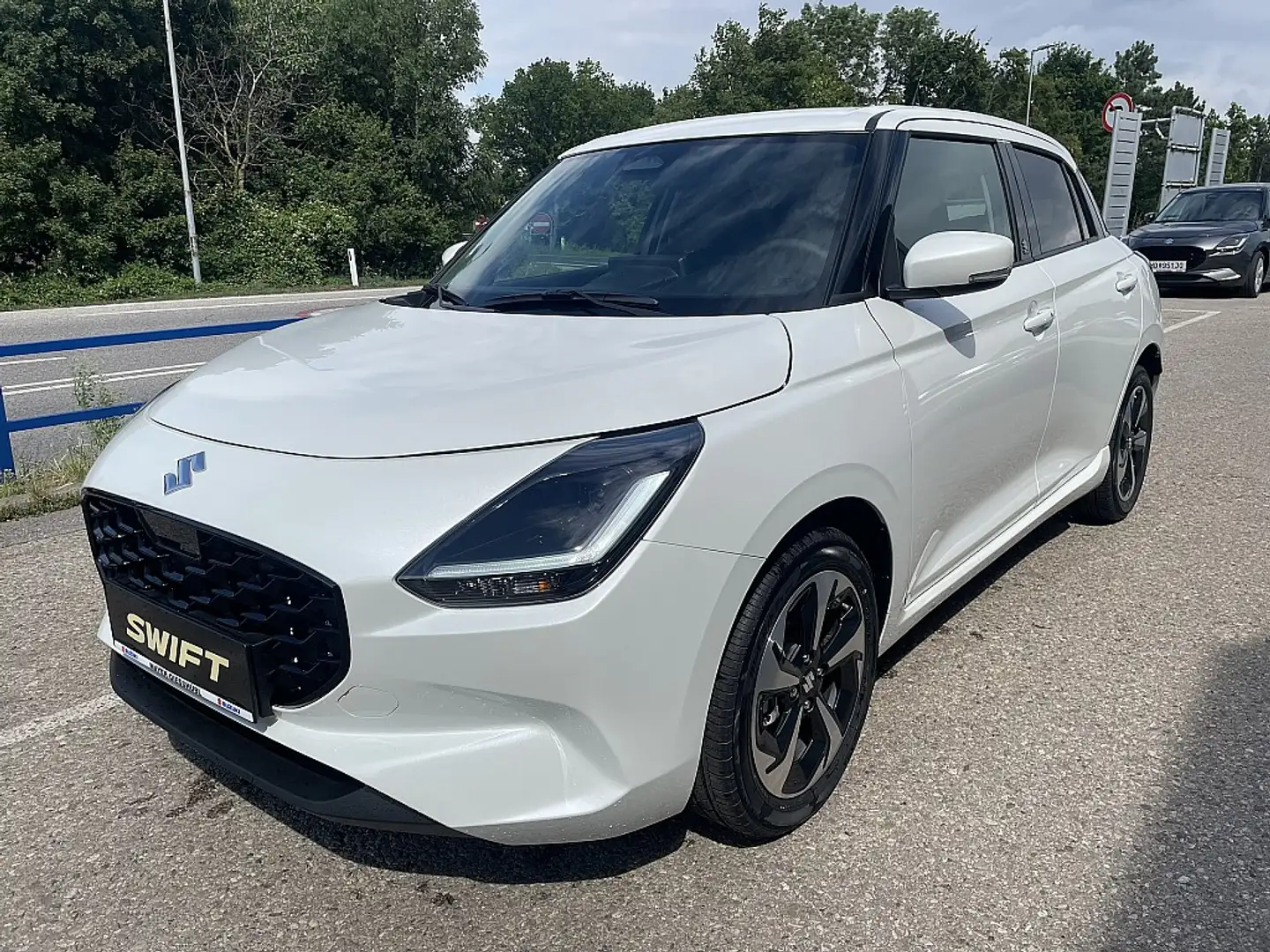 Suzuki Swift 1,2 Hybrid Flash Weiß - 2