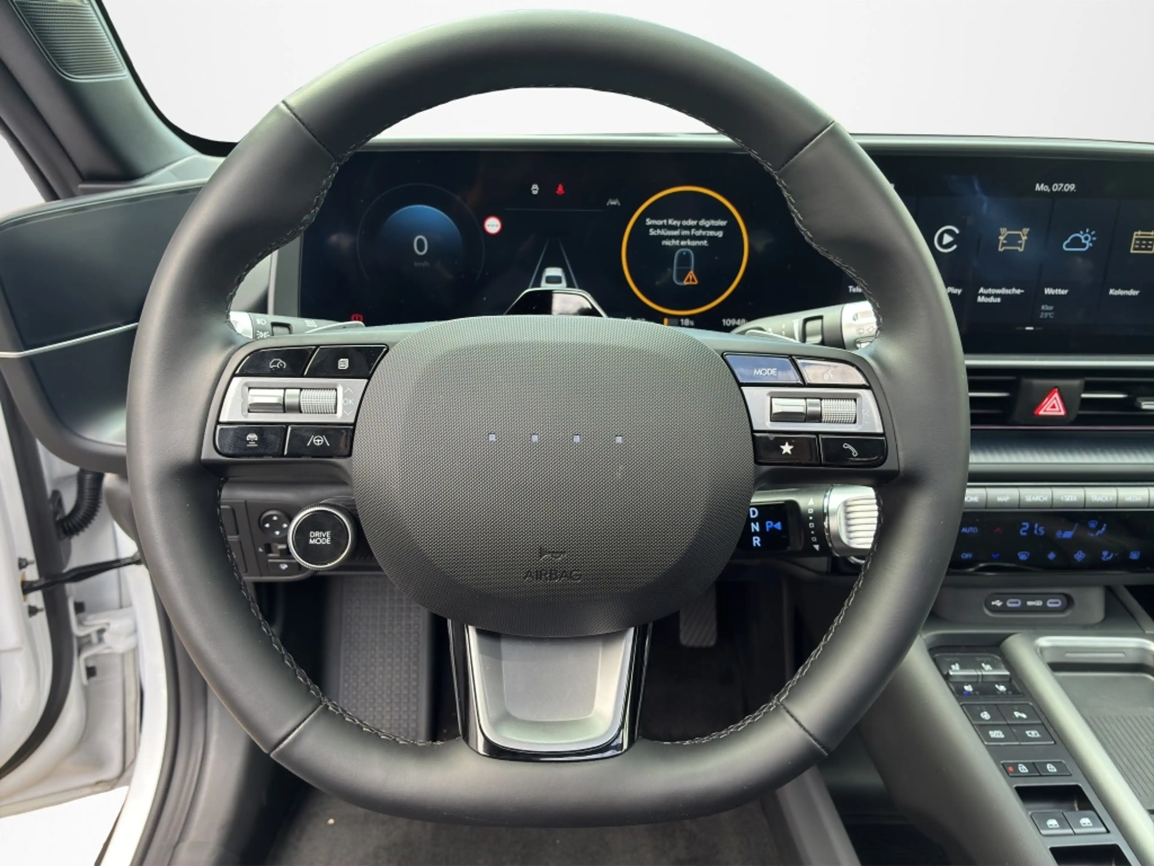 Hyundai IONIQ 6 EV FL UNIQ Glas-Schiebedach 20-Zoll-LM — photo 11