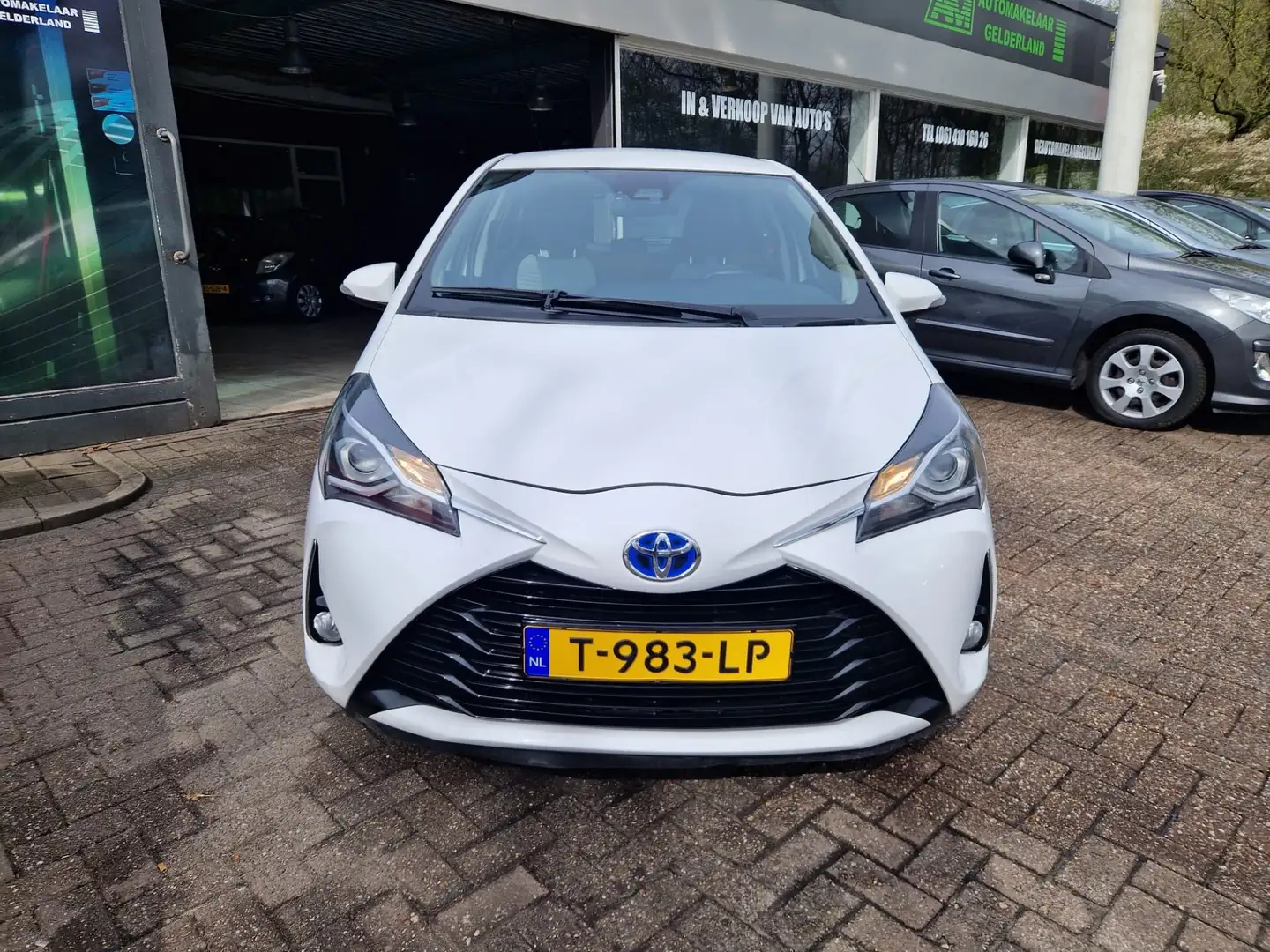 Toyota Yaris 1.5 Hybrid Active 12MND GARANTIE|NAVI|CLIMA|NW APK Wit - 2