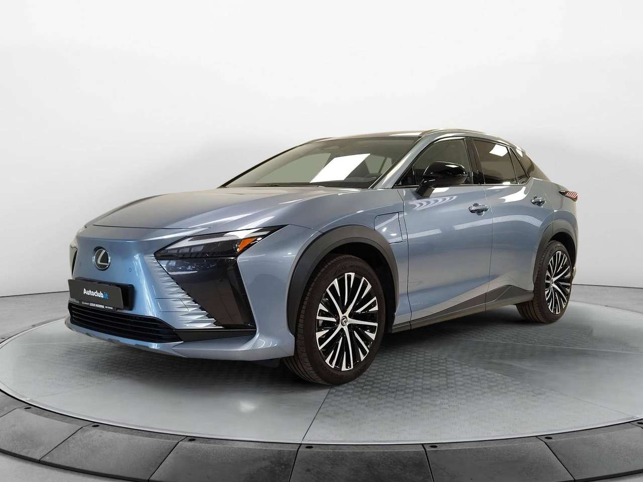 Lexus RZ 450e Design