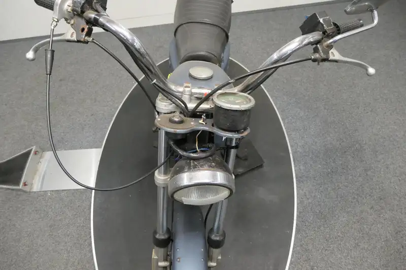 Harley-Davidson SS 125 - foto 4