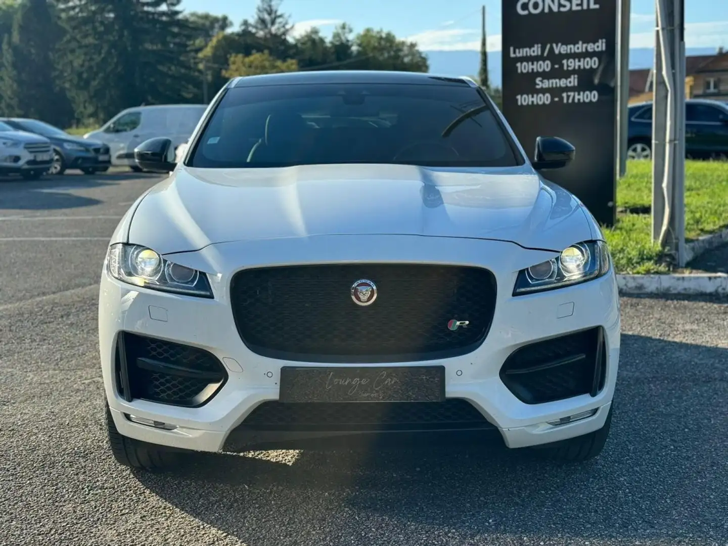 Jaguar F-Pace V6 3.0 D - 300 ch AWD BVA8 R-Sport Blanc - 2