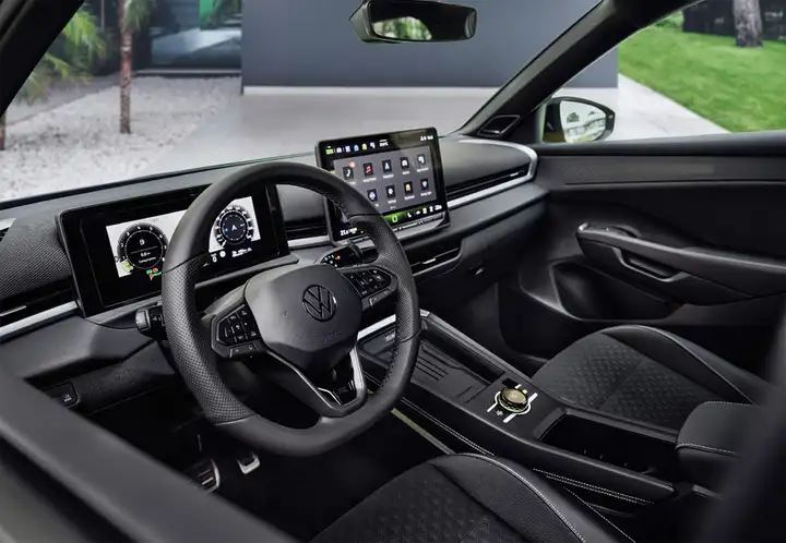 Volkswagen T-Roc Advance 1.0 TSI (2021) 2021, foto 19