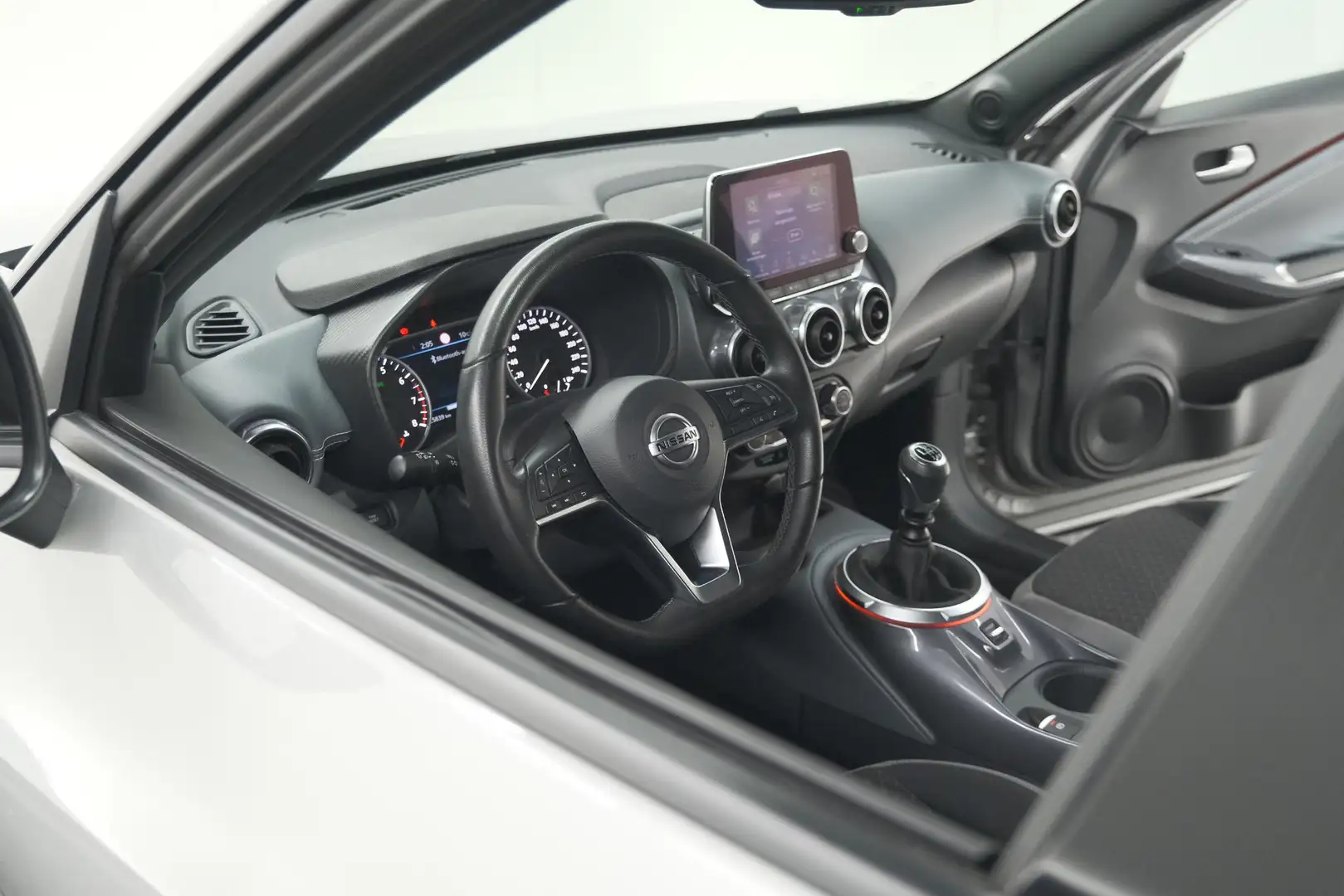 Nissan Juke 1.0 DIG-T Premiere Edition | Trekhaak | Camera | A Grijs - 2