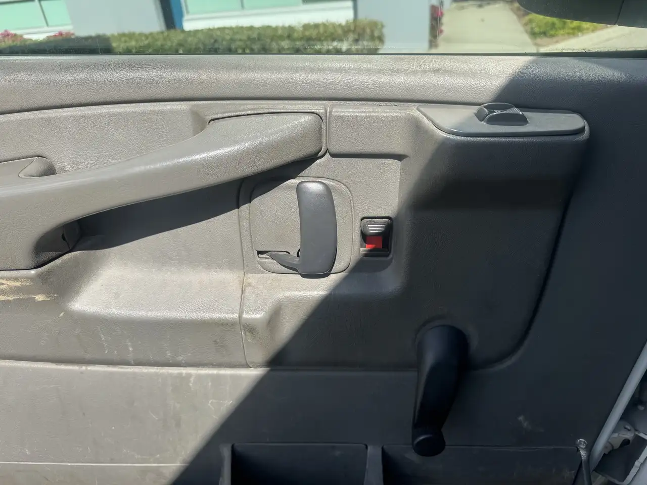 GMC Savana снимка GMC Savana