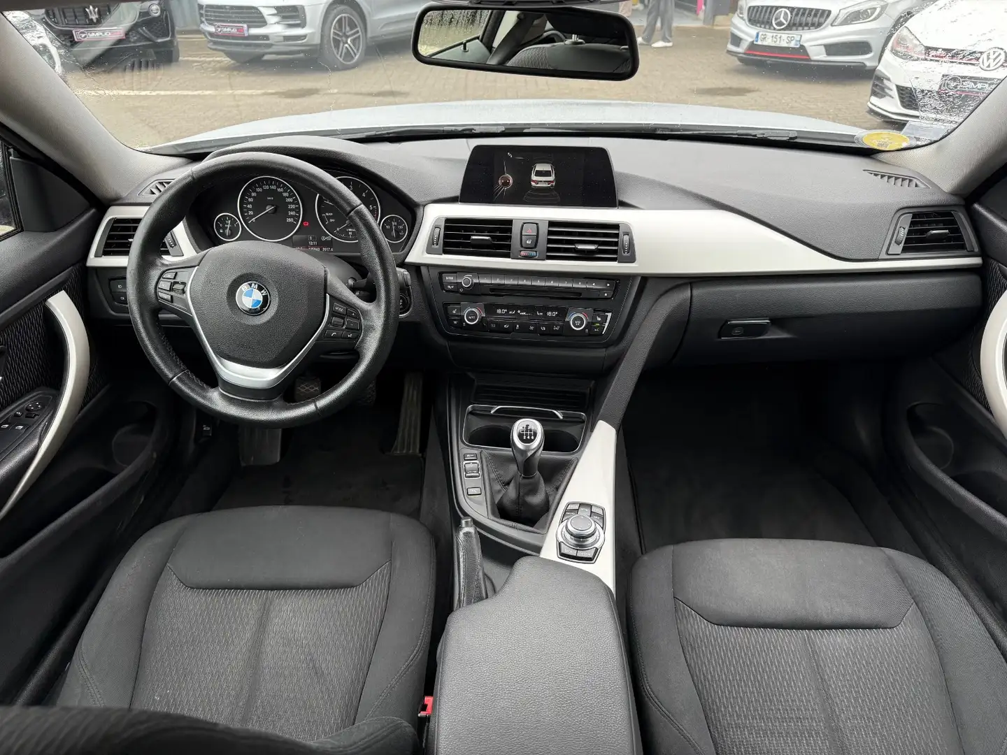 BMW Lounge Gris - 2