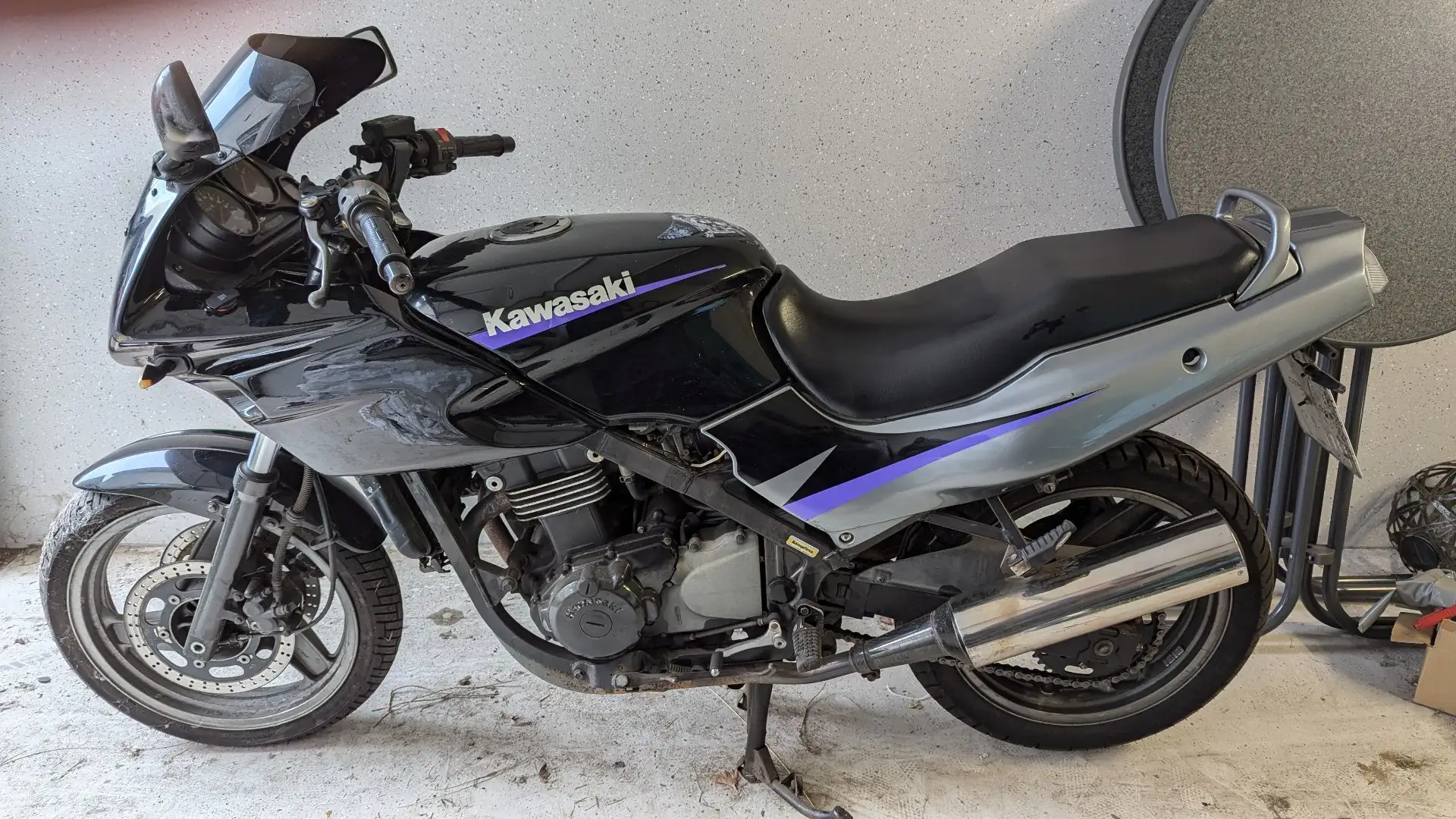 Kawasaki GPZ 500 S EX 500 D Noir - 1