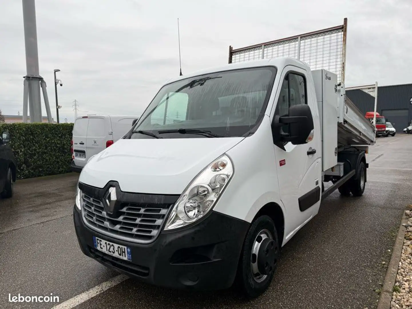 Renault Master 20990 ht benne coffre 145ch - 2