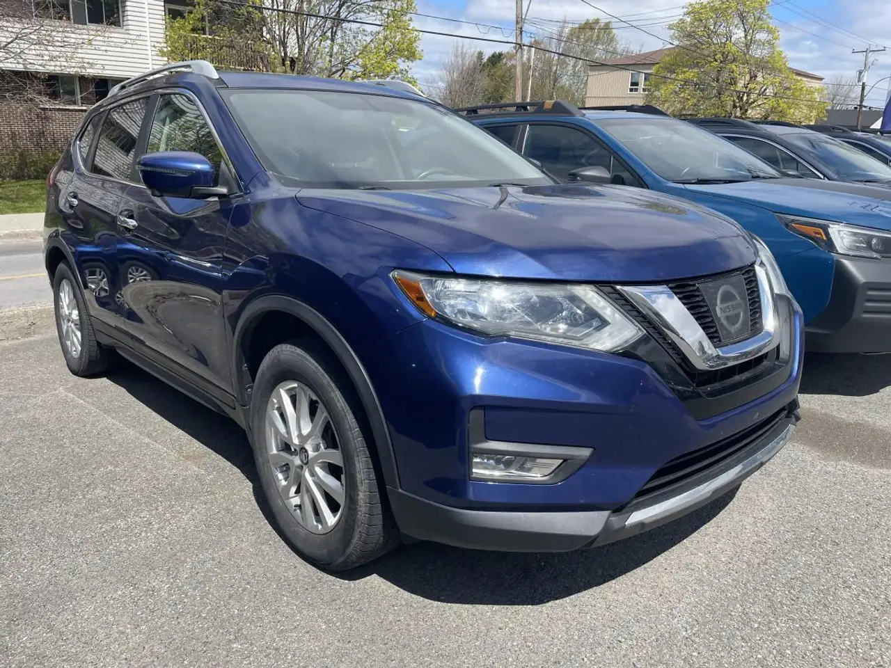 Nissan Rogue снимка Nissan Rogue