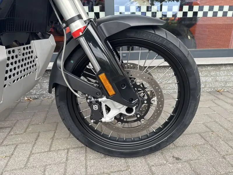 Husqvarna Norden 901 - foto 5