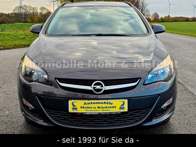 Opel Astra J Sports Tourer Edition*2VB*LHZ*SHZ*PDC*