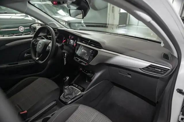 Opel Corsa view 12