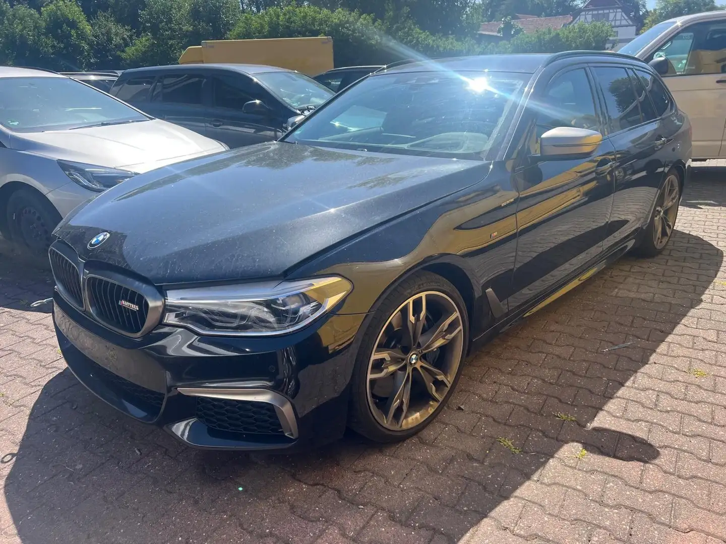 BMW 550 Touring M550 d xDrive *TURBOSCHADEN* Black - 1