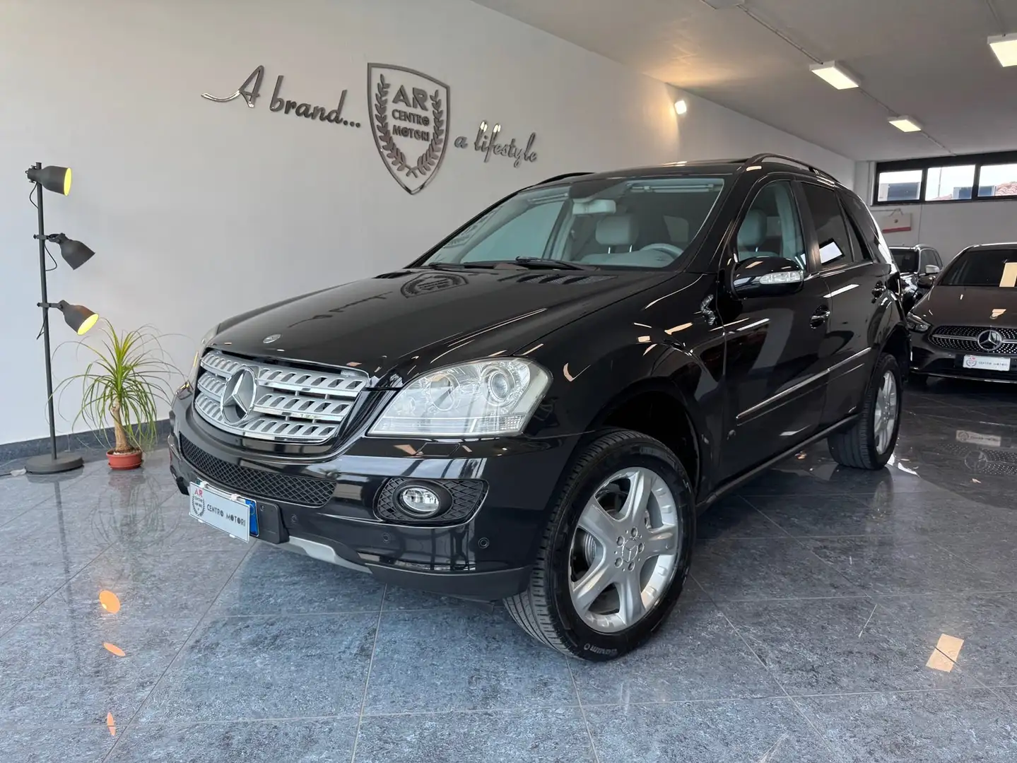 Mercedes-Benz ML 320 cdi Sport auto Tetto Navi Pdc Full Uniproprietario Nero - 1