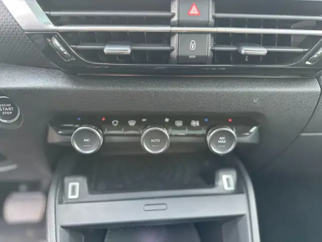 Citroen C4 view 11