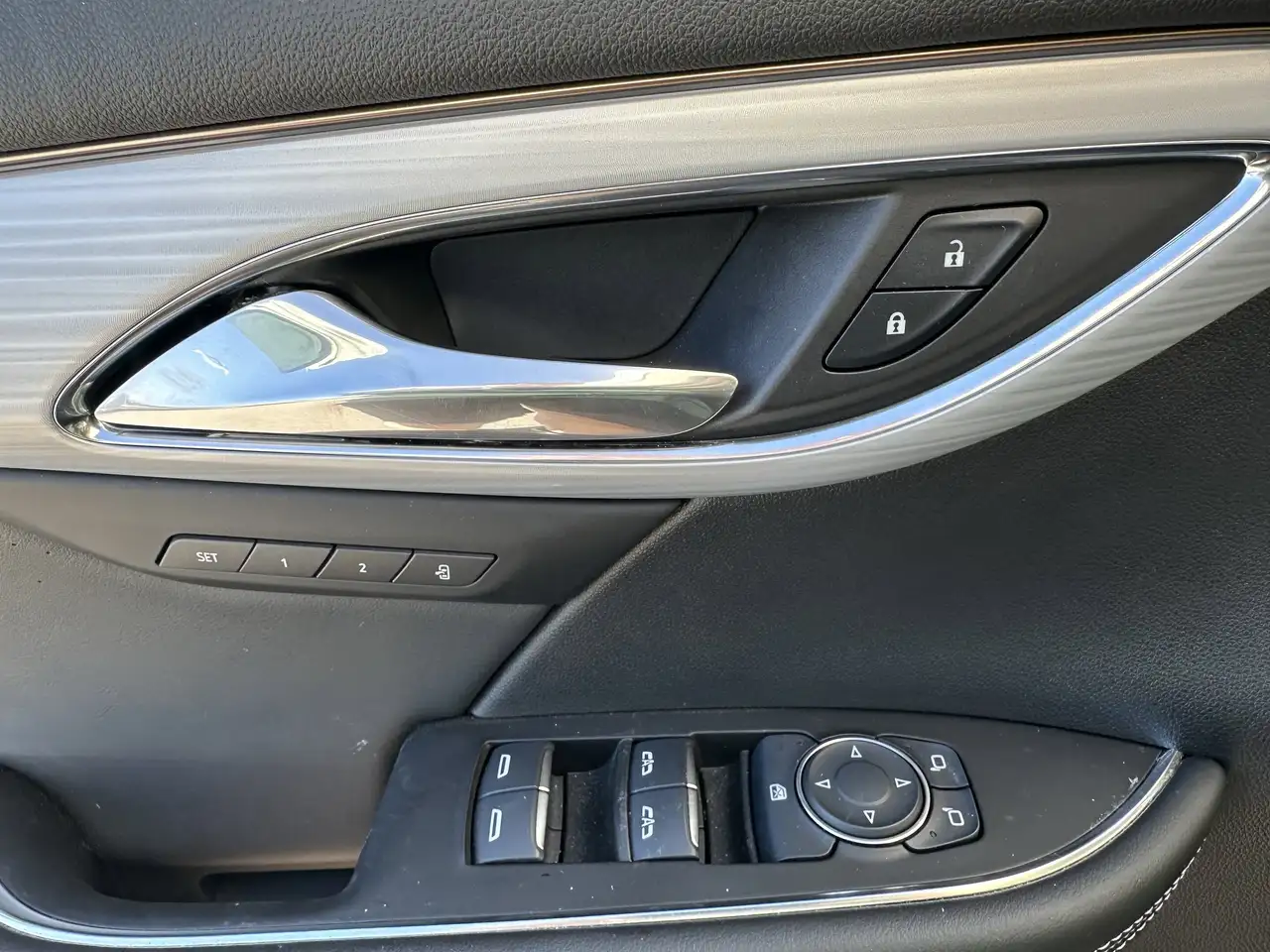 Buick Envision снимка Buick Envision
